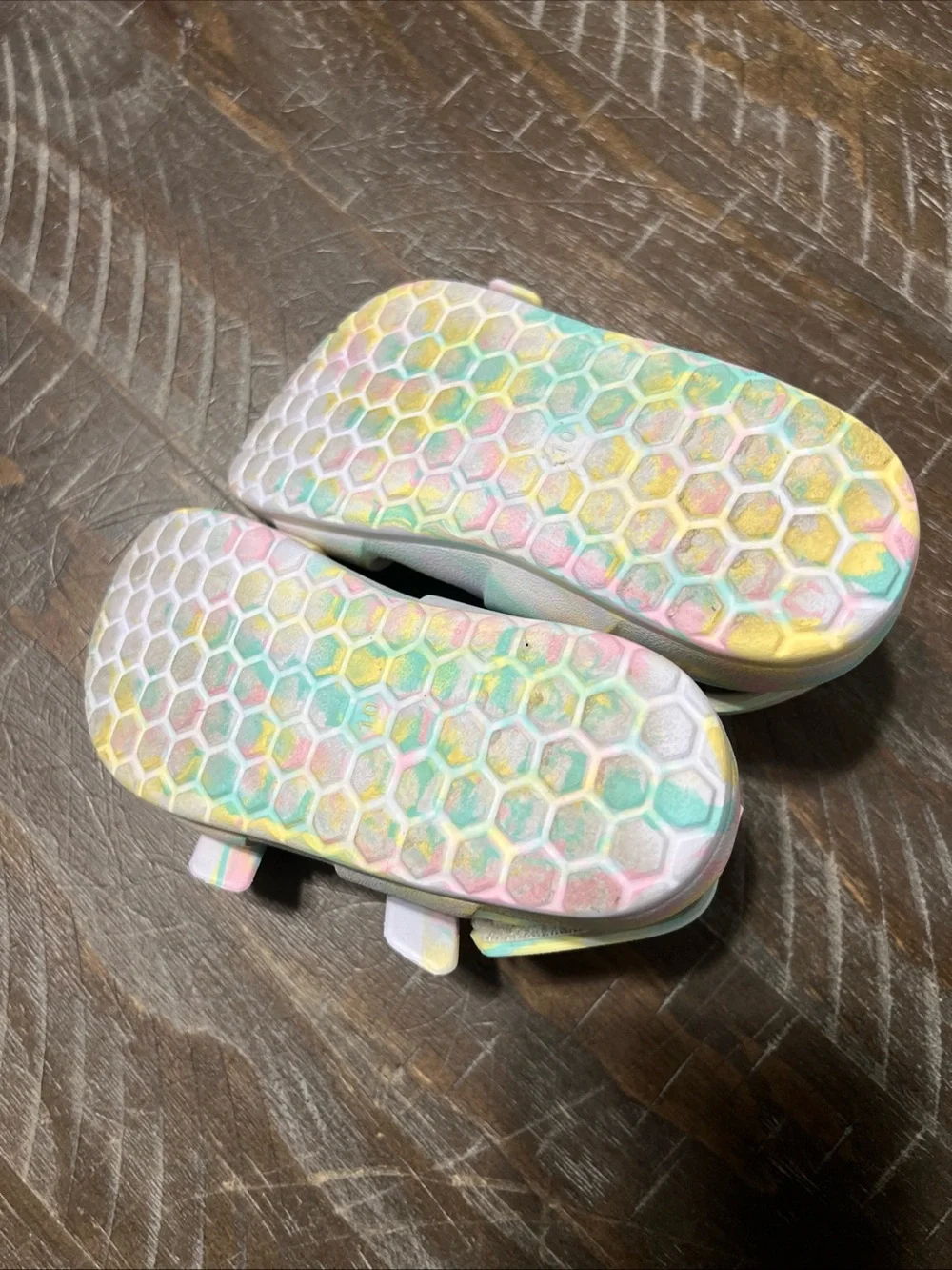 Cat & Jack Kids Pastel Rainbow Buckle Sandals - size 10 toddler
